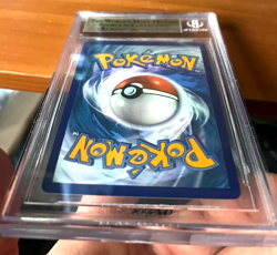 2021 POKEMON CELEBRATIONS 25 MEW 025/025 GOLD BGS 9.5 - Image 3