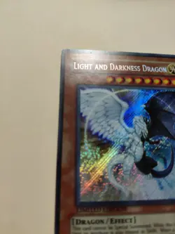 Light and Darkness Dragon YG01-EN001 LP Yu-Gi-Oh! - Image 2