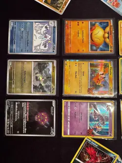 Pokemon TCG Mixed Lot Pichu Magnemite Combee Vulpix Kabuto Holo Regular 30 Cards - Image 3