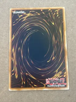 Yugioh - Blue-Eyes White Dragon SKE-001 Super Rare 1st Edition - Image 2