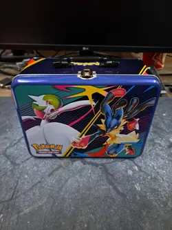 2025 POKEMON TCG COLLECTOR TREASURE CHEST LUNCH BOX TIN OPEN - Image 1