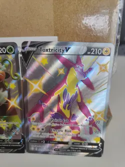 Pokemon TCG Rillaboom V Shining Fates and Toxtricty V Bundle Lp - Image 3