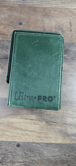 Magic the Gathering MTG Mana Flip Deck Box Ultra Pro GREEN Magnetic Pre Owned - Image 5