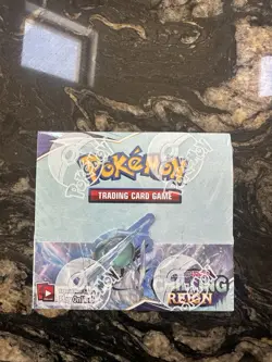 Pokemon TCG: Sword & Shield Chilling Reign Booster Display Box sealed - Image 1