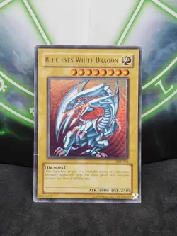 Yugioh Blue Eyes White Dragon SDK-001 Ultra Rare MP NA Print Faded - Image 1