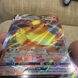 Pokemon TCG Flareon VMAX Full Art Ultra Rare Holo Card 018/203 Evolving Skies - Image 3