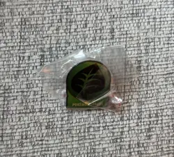 Pokemon TCG Trading Card Game Organized Play League Grass Energy Pin - Image 1