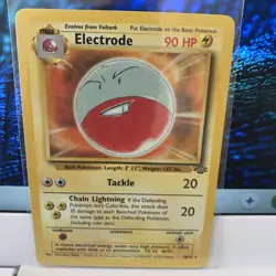 Electrode Jungle Set 18/64 Pokemon 1999 Card Near Mint 90HP - Image 1