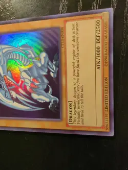 Yugioh! LP+ Blue-Eyes White Dragon - CT13-EN008 - Ultra Rare - Limited Edition - Image 3