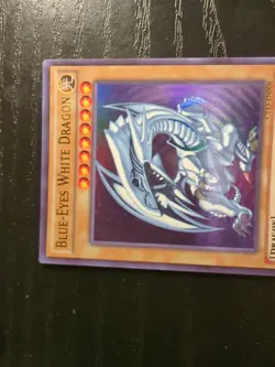 Yugioh! LP- Blue-Eyes White Dragon - CT13-EN008 - Ultra Rare - Limited Edition - Image 2