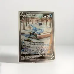 Pokemon Glaceon V Ultra Rare 175/203 SWSH07 Evolving Skies Full Art Holo 210HP - Image 1