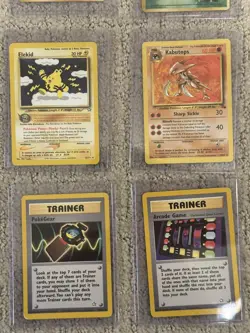 19 card vintage pokemon card lot MP / HP / Damaged (various sets) - Image 5