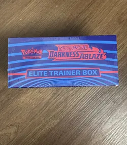 Pokemon TCG: Sword and Shield Darkness Ablaze Elite Trainer Box DAMAGED - Image 4