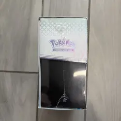 Pokemon Scarlet & Violet Prismatic Evolutions Elite Trainer Box - Image 4
