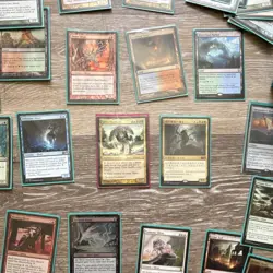 Magic: The Gathering Sliver Overlord & Mixed Card Lot w/ Ultimate Guard Deck Box - Image 1