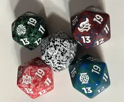 SECRETS OF STRIXHAVEN - Complete x5 Set MTG D20 Spindown Lifecounter Set Dice - Image 1