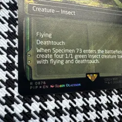 Specimen 73 - Hornet Queen (Showcase) #350 (NM) Fallout PIP Magic MTG - Image 4