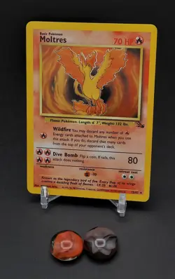Pokeman 1999 Fossil Set Lot Holo Moltres 12/62 13 cards + 2 Vintage Glass Beads - Image 4