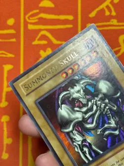 YUGIOH SUMMONED SKULL ULTRA RARE HEAVY PLAY MRD-E003 - Image 4