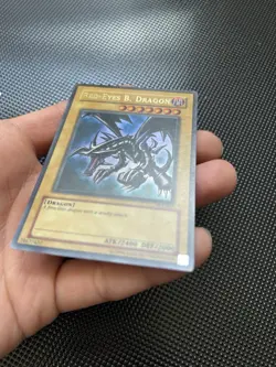 Red-Eyes B. Dragon Ultra Rare Unlimited SDJ-001 NM Yugioh - Image 5