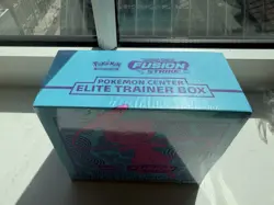 Fusion Strike Pokemon Center Exclusive Sword & Shield Elite Trainer Box ETB NEW - Image 2