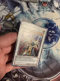 (83) Yugioh Road Warrior 5DS2-EN041 1st Ultra Rare 5Ds Starter Deck LP - Image 4