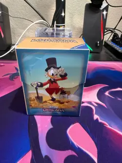 Disney Lorcana Deck Box Scrooge McDuck - Image 1