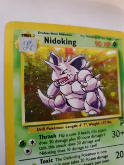 Nidoking Base Set 2 Holo Pokemon Card Jungle Fossil WOTC NM + U - Image 2