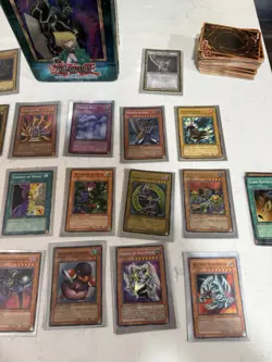 Vintage Yu-Gi-Oh Card Lot 400+Blue Eyed White Dragon Dark Magician Holos Bulk - Image 5