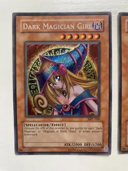 YuGIOh! - 2 x MFC-000 Dark Magician Girl - North American Print VLP/LP - Image 3