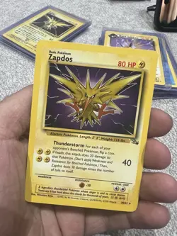 Pokemon TCG Zapdos Fossil Set Unlimited Rare Non-Holo Card 30/62 NM Condition - Image 2
