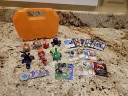 Bakugan Battle Brawlers lot Of 7, yellow case, 25 cards, 14 core magnets - Image 2