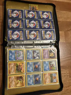 Vintage pokemon binder/ Mid era 1999-2016. Ranges Dmg-NM. 260+ cards! - Image 5