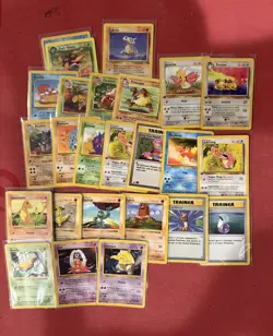 Pokemon Base Set SHADOWLESS and 1st Edition - 25 Card Lot Rocket, Jungle, Fossil - Image 1