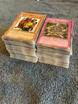 300+ Yugioh TCG Vintage Card Lot - NM / LP - all commons - numerous sets - #1/3 - Image 1