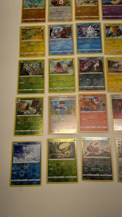 2020 Pokemon TCG Trading Card Lot 45 Cards Holos - Image 3