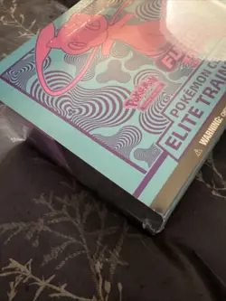 Fusion Strike Pokemon Center Exclusive Sword & Shield Elite Trainer Box ETB NEW - Image 3