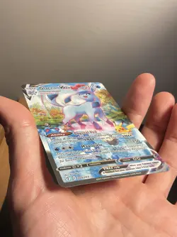 Pokemon TCG Glaceon Vmax - 209/203 Evolving Skies Alternate Art NM - Image 3