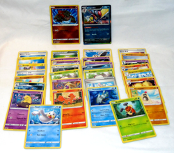 Pokemon Card Lot AZ488C - 32 Total Cards Most are Very Near Mint - Image 1
