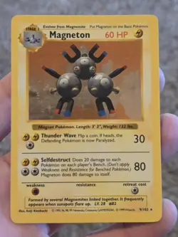 Pokemon Magneton 9/102 Base Set Shadowless Holo - Image 1