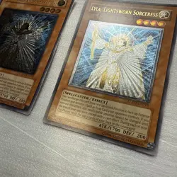 Lyla, Lightsworn Sorceress LODT-EN019 Ultimate Rare Yugioh NM X2 2 Copies - Image 3