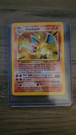 1999 Pokemon Base Set Charizard 4/102 Holo Rare - Image 1