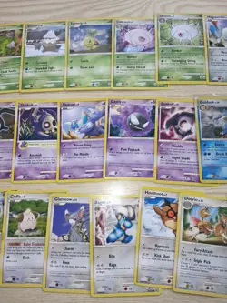 2007 Pokemon Card Collectors Lot x40 - Diamond & Pearl Era - LP-HP - BULK/HOLOS - Image 3