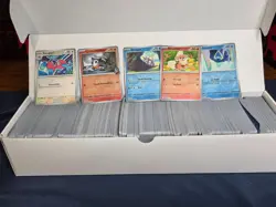Pokemon card bulk lot 1000 Common Holos/reverse holos Scarlet & Violet - Image 1