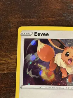 Eevee SWSH042 Holo Promo Sword & Shield Promo Pokemon Holo Near Mint - Image 2