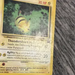 Wizards of the Coast Pikachu Promo Regular 30 HP Basic Card 27 Pokemon 1999 - Image 5