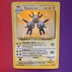 Pokemon TCG Magneton 9/102 Base Set 1999 Regular Rare Stage 1 HP60 English Card - Image 1