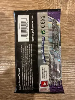 🚀Pokemon TCG : Chilling Reign Sword and Shield Booster Pack - Factory Sealed🚀 - Image 2