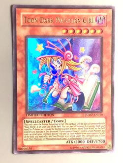 yugioh 2004 Toon Dark Magician Girl JUMP-EN010 Ultra Rare Promo Near Mint - Image 3
