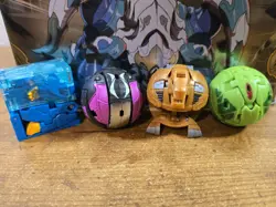 BAKUGON Storage Tin w/ 8 Brawlers & Unopened Card Pack, Spin Master, Preowned - Image 4